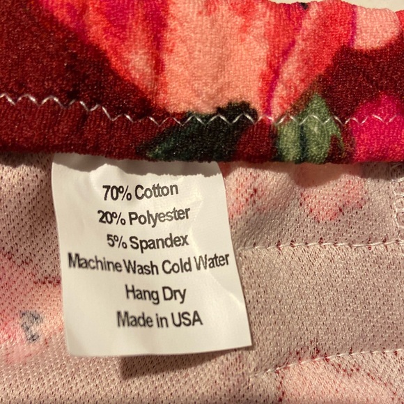 Little V Men bubble shorts, size 3-4. - Picture 4 of 4